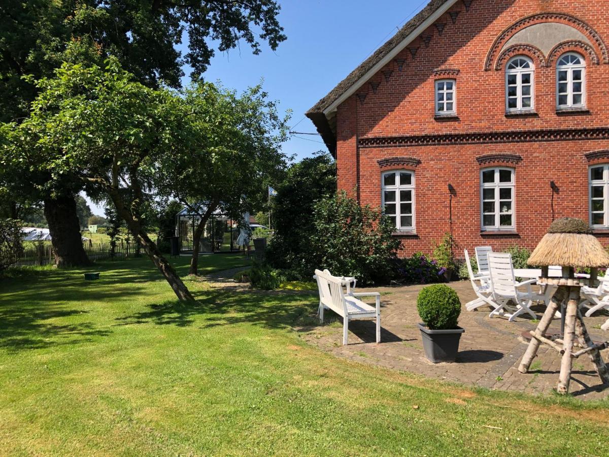 Gut Strackholt FeWo Seemannsgarn Grossefehn Exterior foto